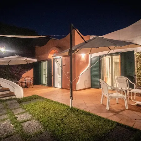 Conchiglia Blu Con Piscina Villa